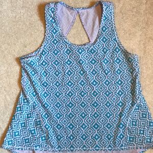 Girls 14, Ivivva swing workout top